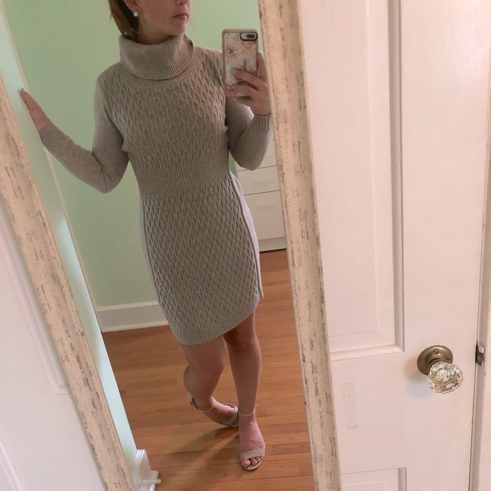 Old Navy taupe knit turtle neck sweater dress